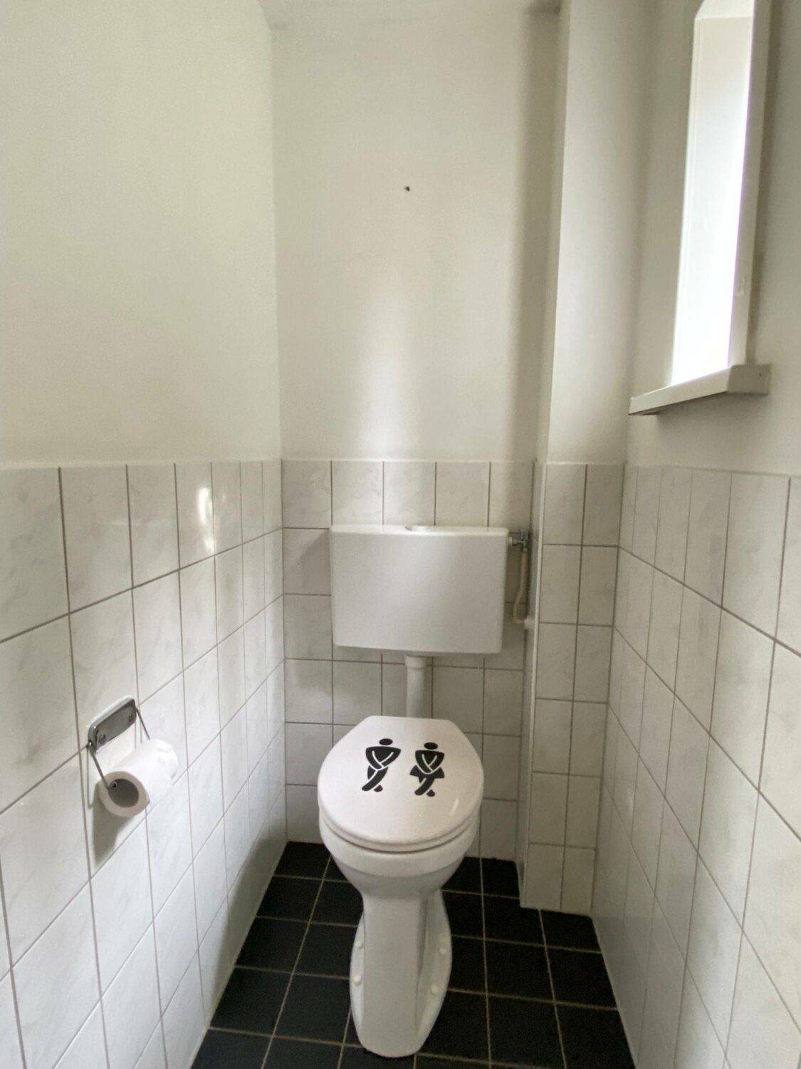 15_13 toilet