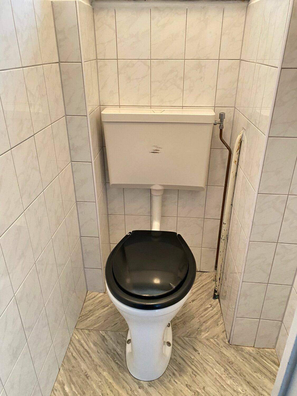 05a toilet