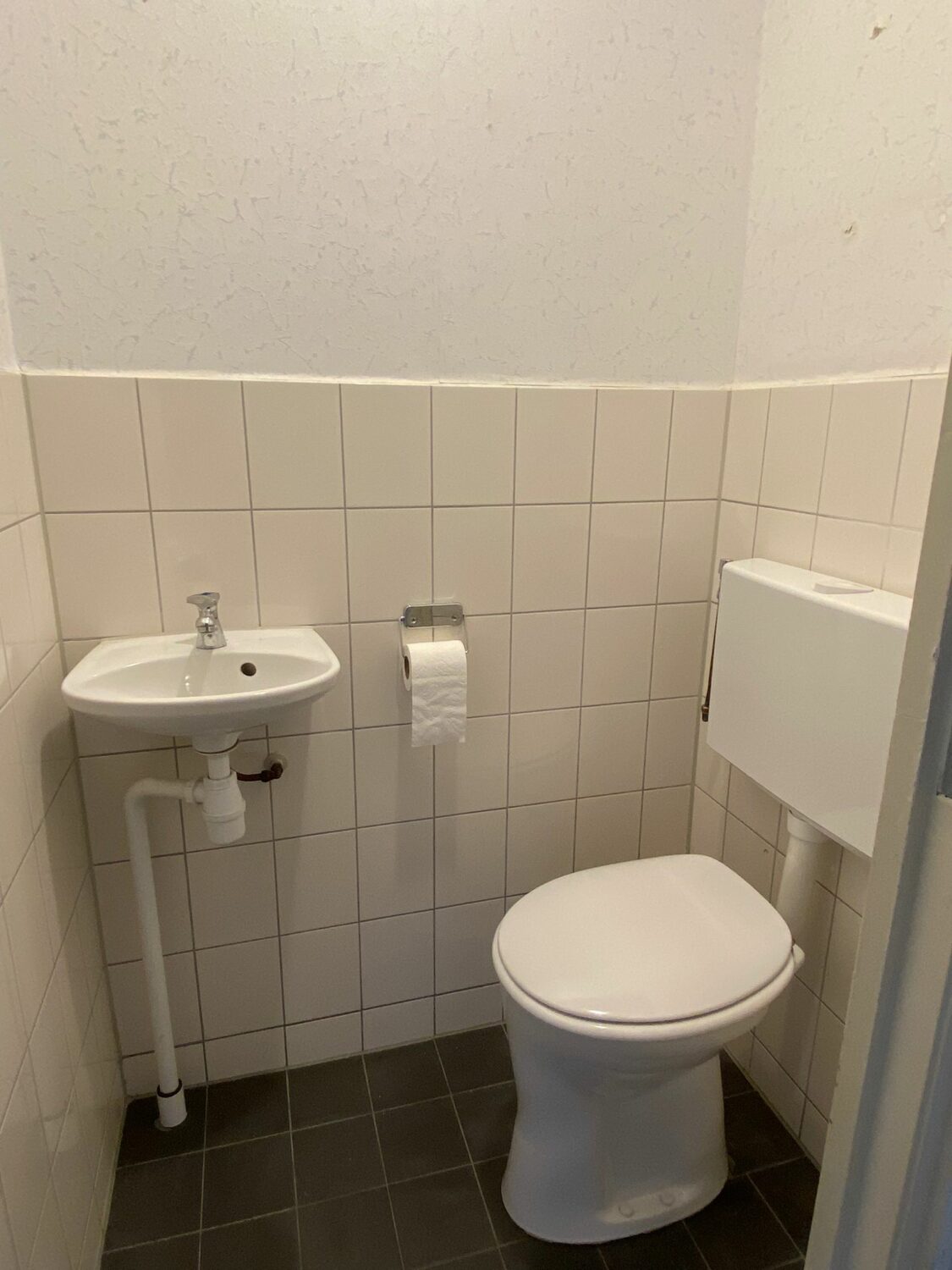 05 toilet