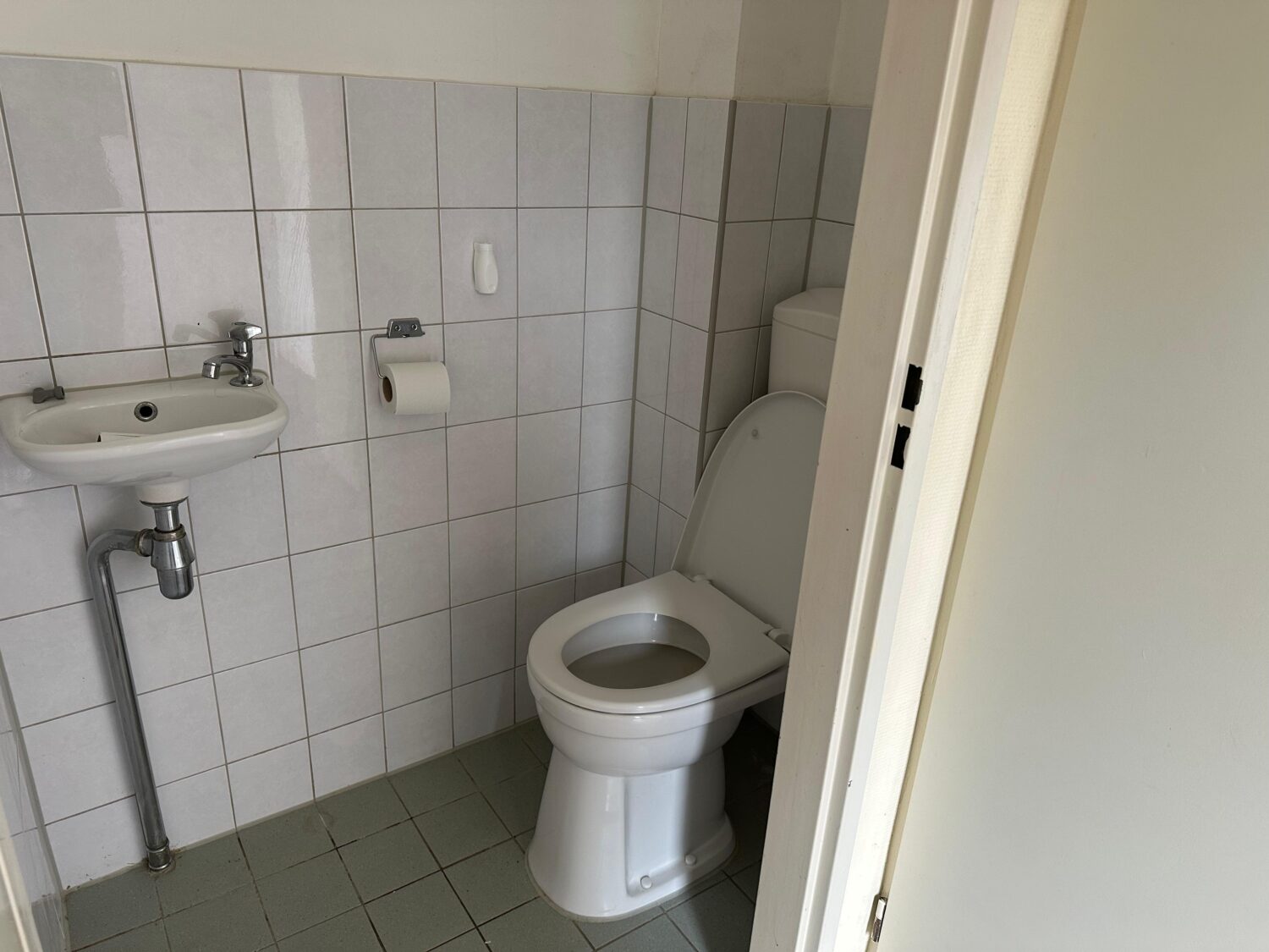 05a toilet