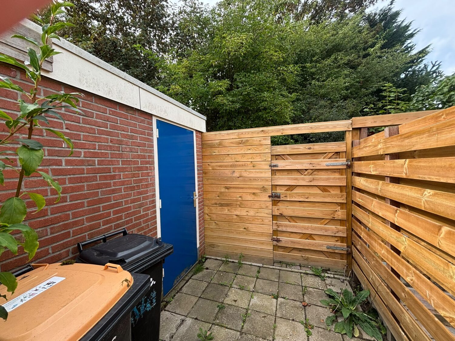 18_12a poort en schuur